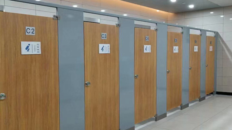 不銹鋼蜂窩板衛生間隔斷板材怎么樣？